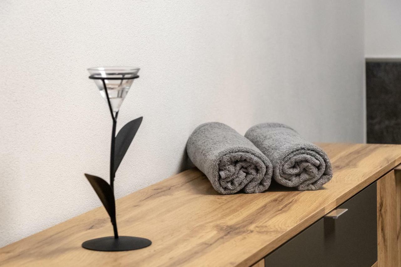 Arlberg Kristall Appartements ดาลาส ภายนอก รูปภาพ